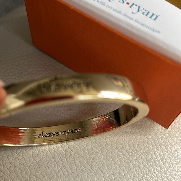 Alexys Ryan bracelet that opens. Reads bravery…push past fear excellent cond! - Picture 7 of 8